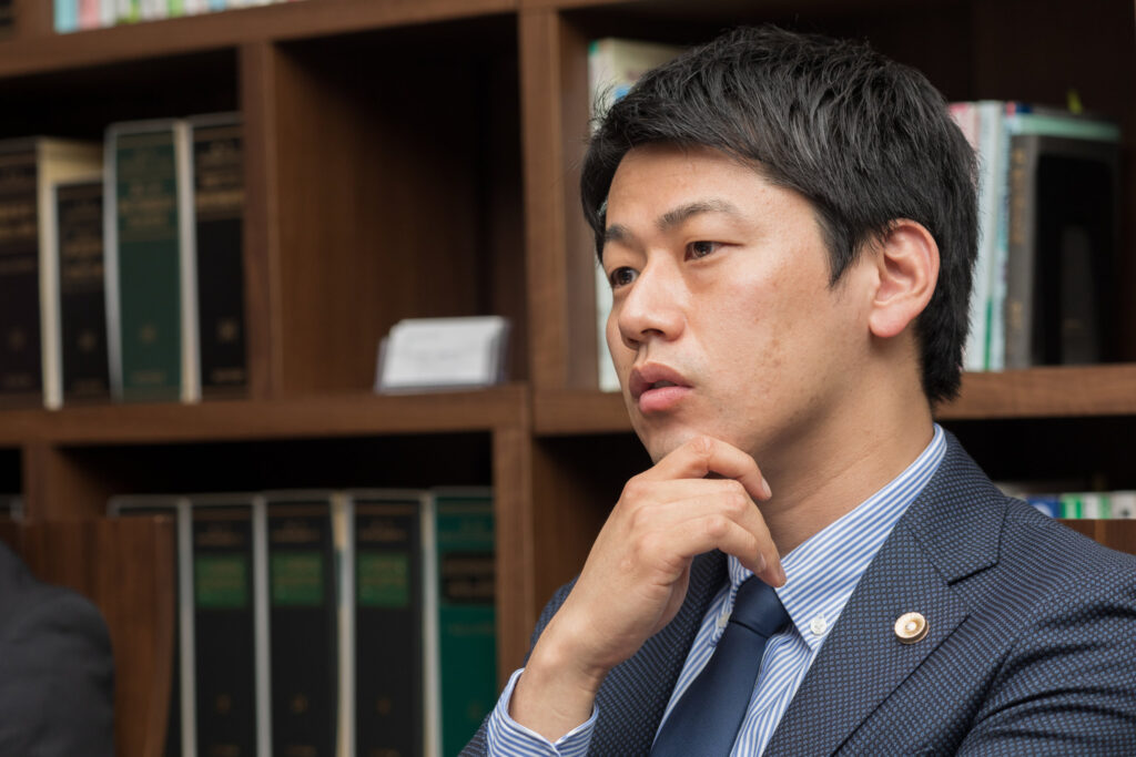 会社への民事上の損害賠償請求が可能です